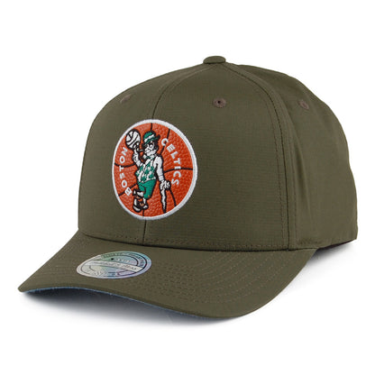 Mitchell & Ness Ripstop Boston Celtics Snapback Cap - Battle - Militärgrün