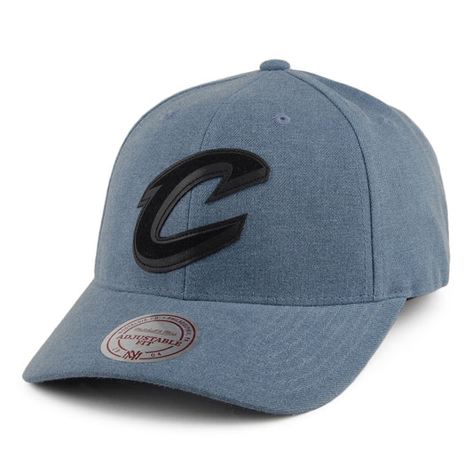 Mitchell & Ness Low Pro Cleveland Cavaliers Snapback Cap - Erode - Blau