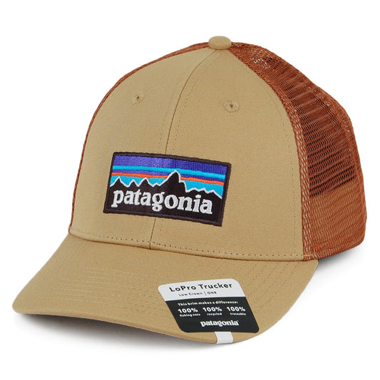 Patagonia P-6 Logo LoPro Trucker Cap aus organischer Baumwolle - Hellbraun-Braun