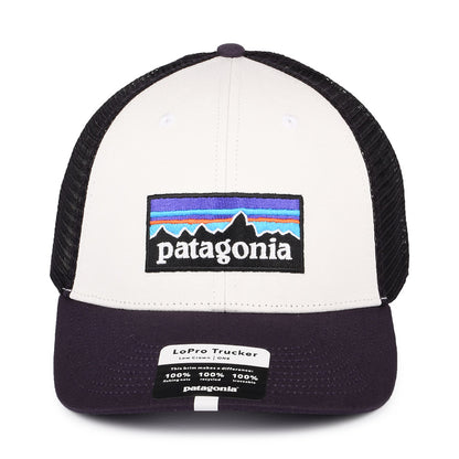 Patagonia P-6 Logo LoPro Trucker Cap aus organischer Baumwolle - Weiß-Lila