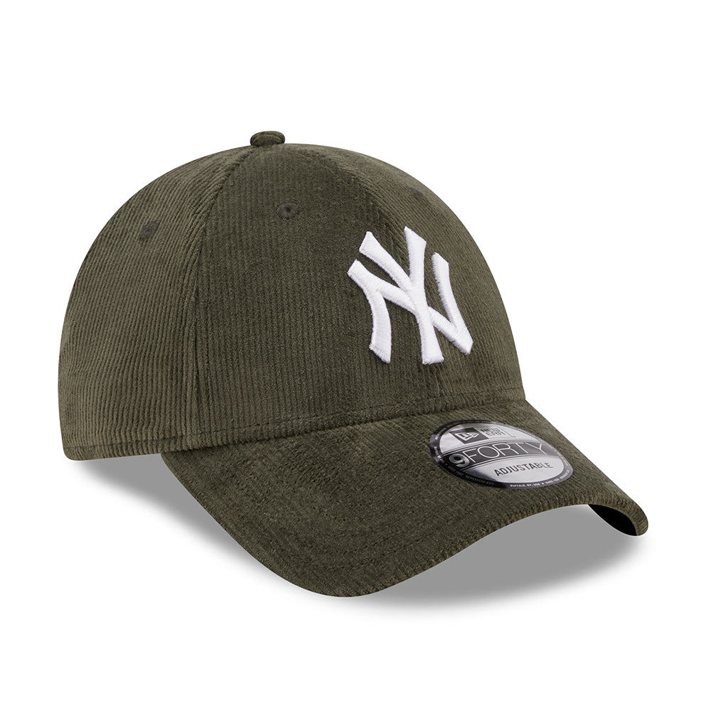 New Era 9FORTY New York Yankees Baseball Cap MLB Cord Fabric - Olivgrün