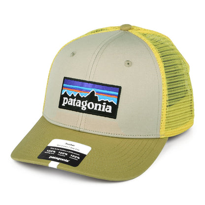 Patagonia P-6 Logo Trucker Cap aus organischer Baumwolle - Hellbraun-Gelb