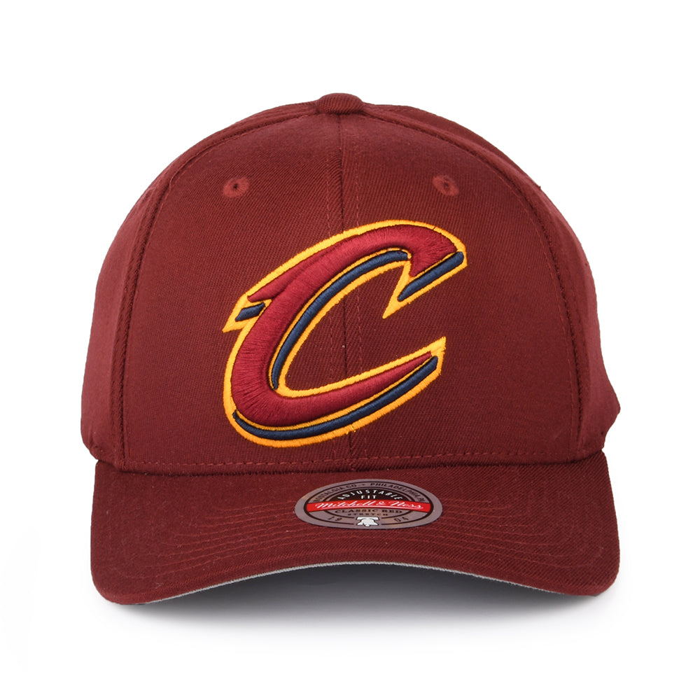 Mitchell & Ness Cleveland Cavaliers Snapback Cap - NBA Team Ground Stretch - Burgunderrot