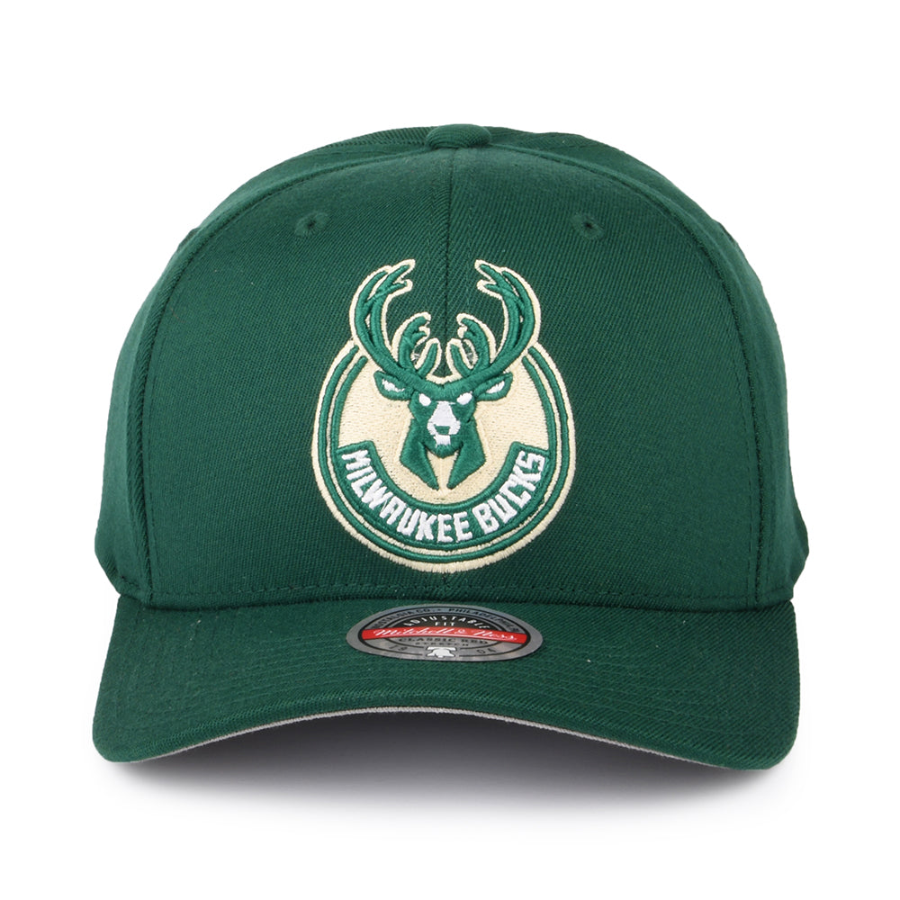 Mitchell & Ness Milwaukee Bucks Snapback Cap - NBA Team Ground Stretch - Grün