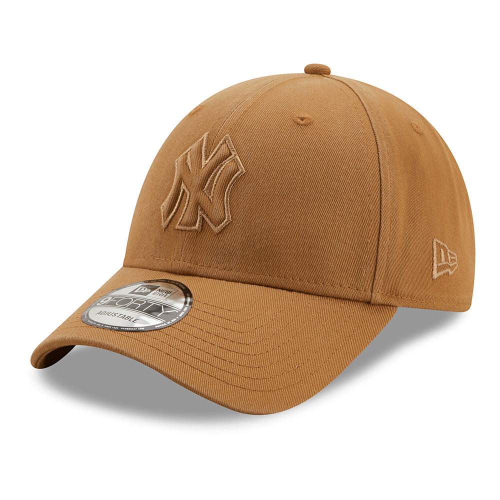 New Era 9FORTY New York Yankees Baseball Cap - MLB Raised Logo - Weizen