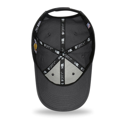 New Era 9FORTY L.A. Lakers Baseball Cap - NBA Monochrome - Graphitgrau