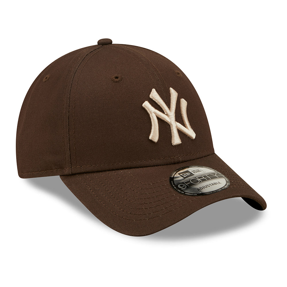 New Era 9FORTY II New York Yankees Baseball Cap - MLB League Essential - Braun-Steingrau