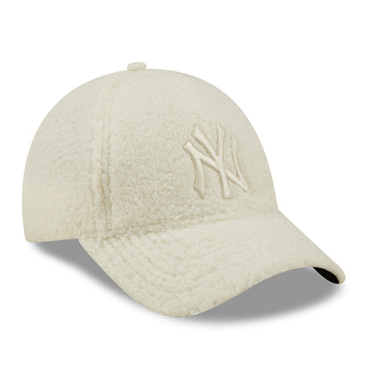 New Era Damen 9FORTY New York Yankees Baseball Cap - MLB Borg - Creme