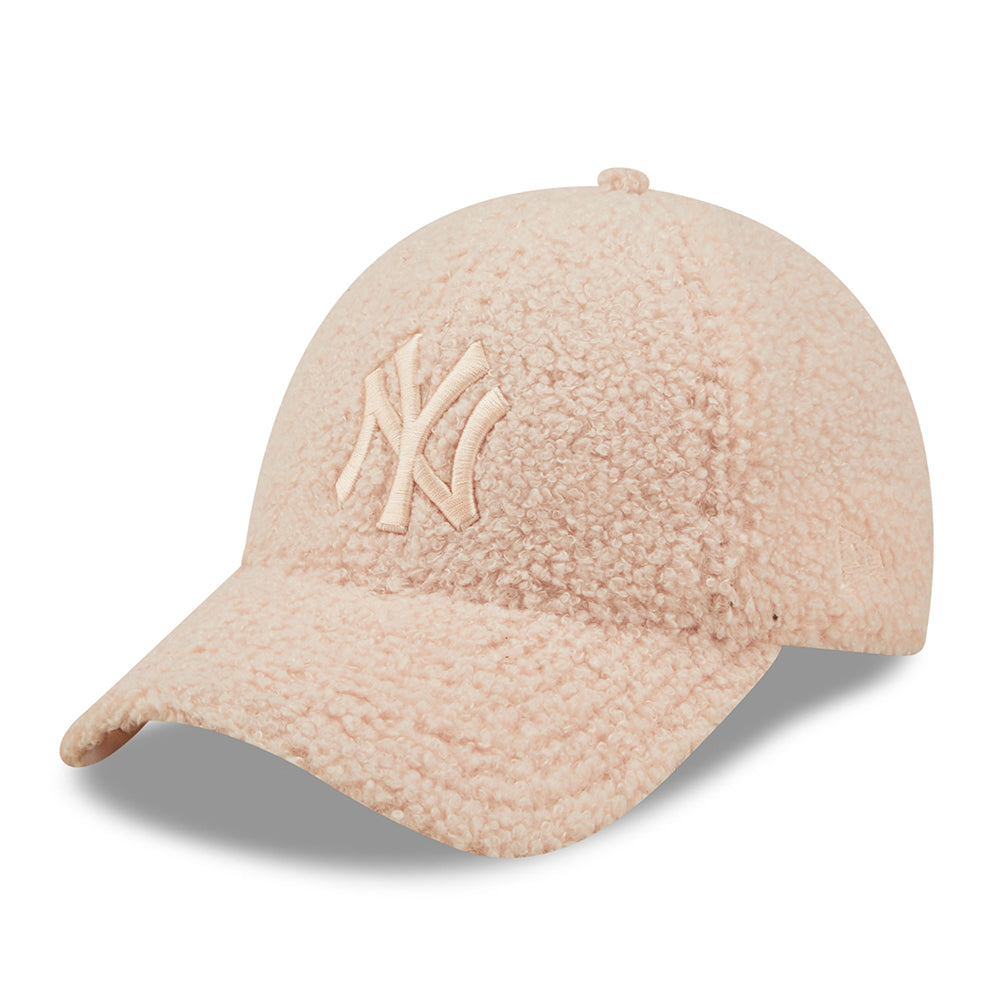 New Era Damen 9FORTY New York Yankees Baseball Cap - MLB Borg - Hellrosa