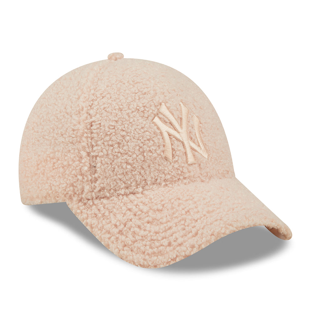 New Era Damen 9FORTY New York Yankees Baseball Cap - MLB Borg - Hellrosa