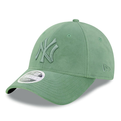 New Era Damen 9FORTY New York Yankees Baseball Cap - MLB Velour - Jadegrün
