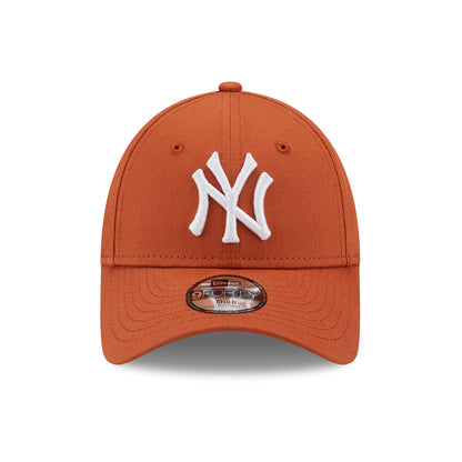 New Era Kinder 9FORTY New York Yankees Baseball Cap - MLB League Essential - Verbranntes Orange-Weiß